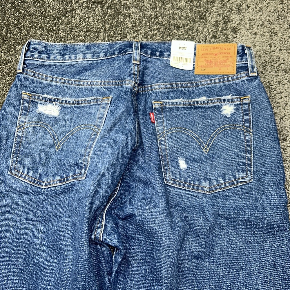 Levi's Women's Premium 501 Jeans Original Cropped 31x26 Msrp 108.00 Levis Denim - Picture 13 of 14